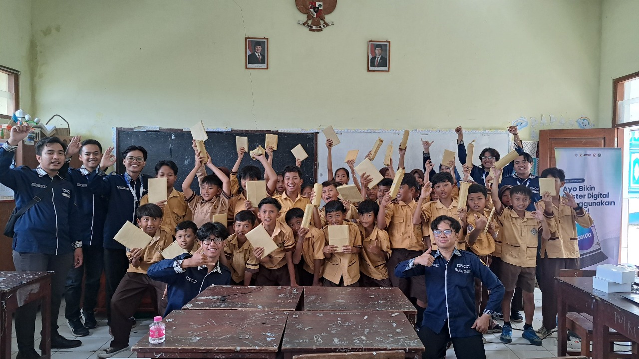 TechAware x KKN Aktivis